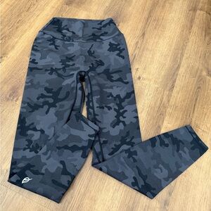 P'tula Black Camouflage Leggings